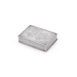 A SILVER RECTANGULAR SNUFF BOX