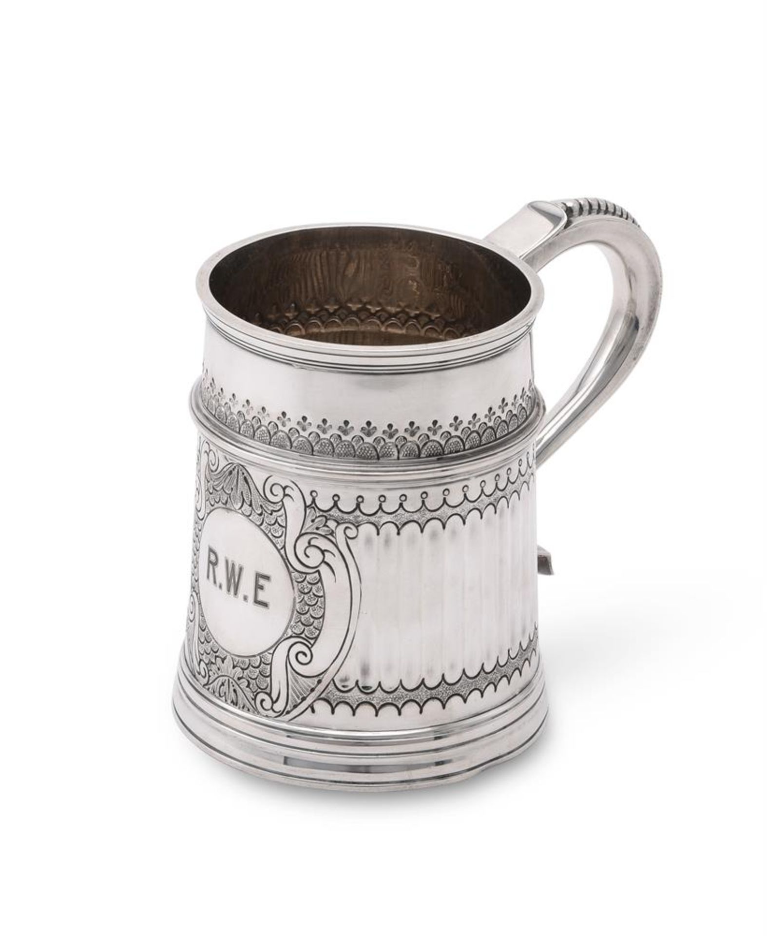 A BRITANNIA STANDARD SILVER TANKARD