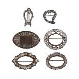 A SMALL COLLECTION OF GEORGIAN AND LATER PASTE BROOCHES