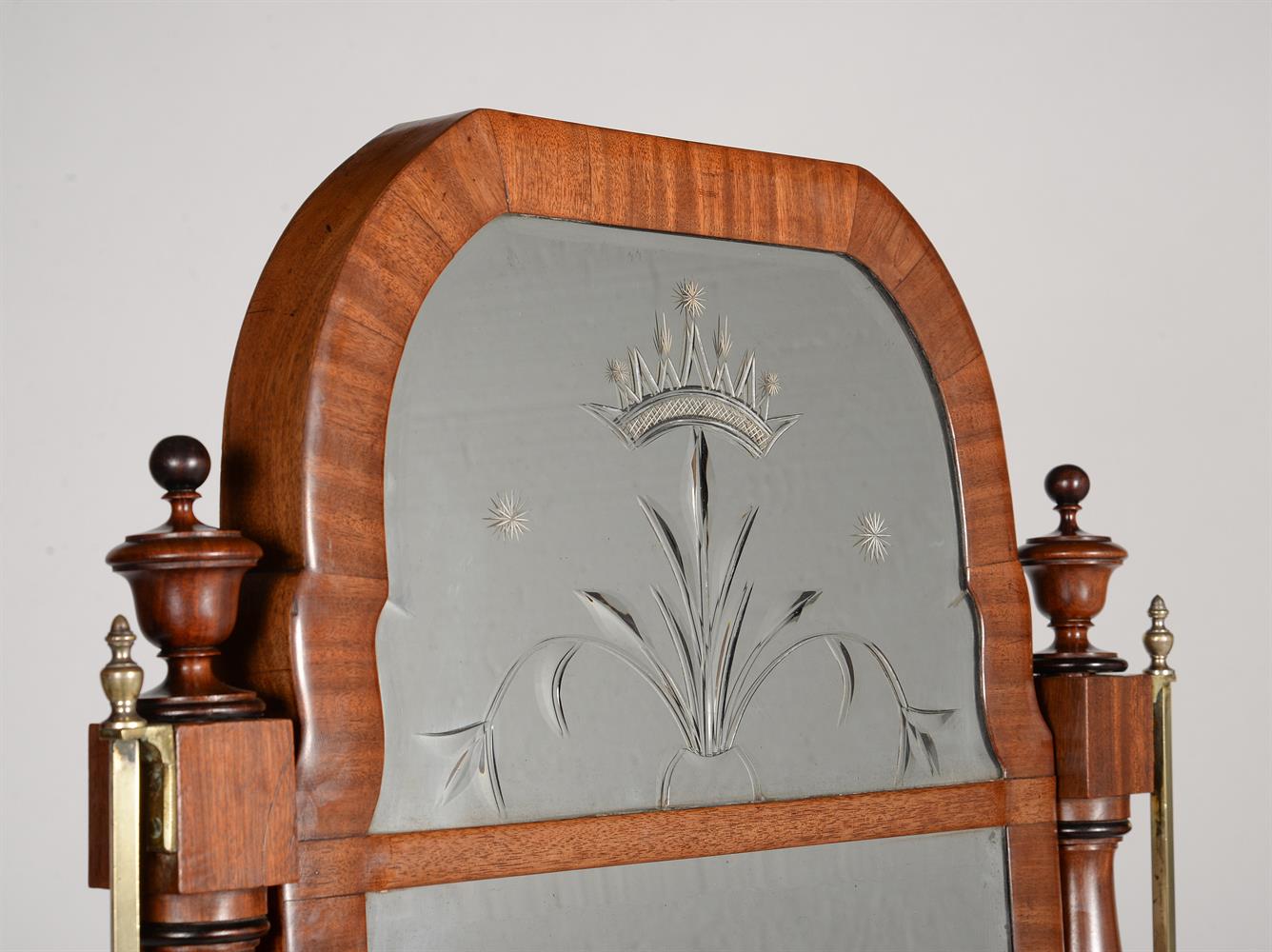 A REGENCY MAHOGANY AND EBONISED CHEVAL MIRROR, IN THE MANNER OF GILLOWS, CIRCA 1815 - Image 3 of 5