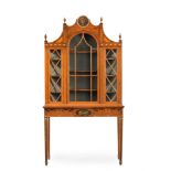 Y AN EDWARDIAN SATINWOOD, MARQUETRY AND POLYCHROME PAINTED DISPLAY CABINET, CIRCA 1905