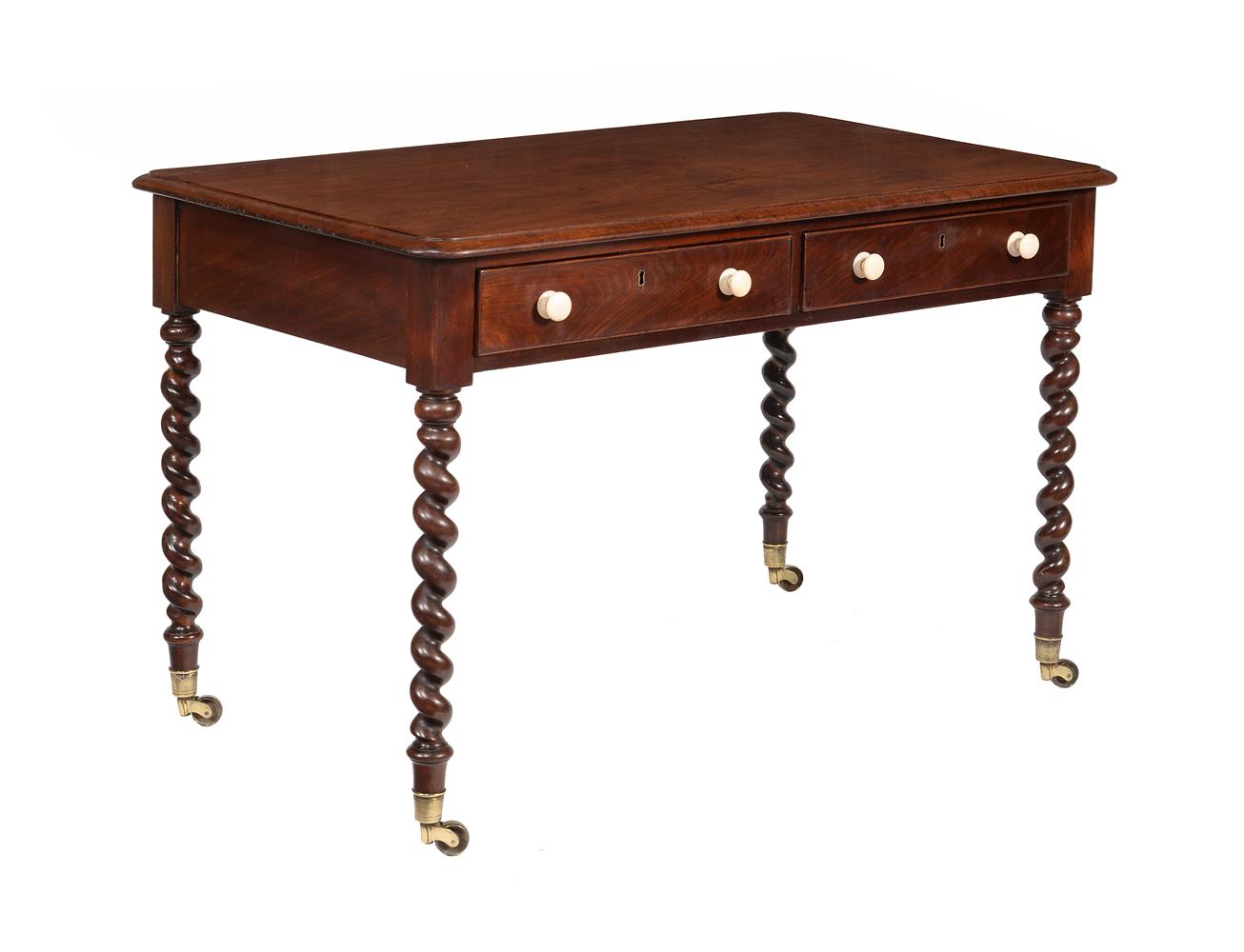 Y A VICTORIAN MAHOGANY SIDE TABLE