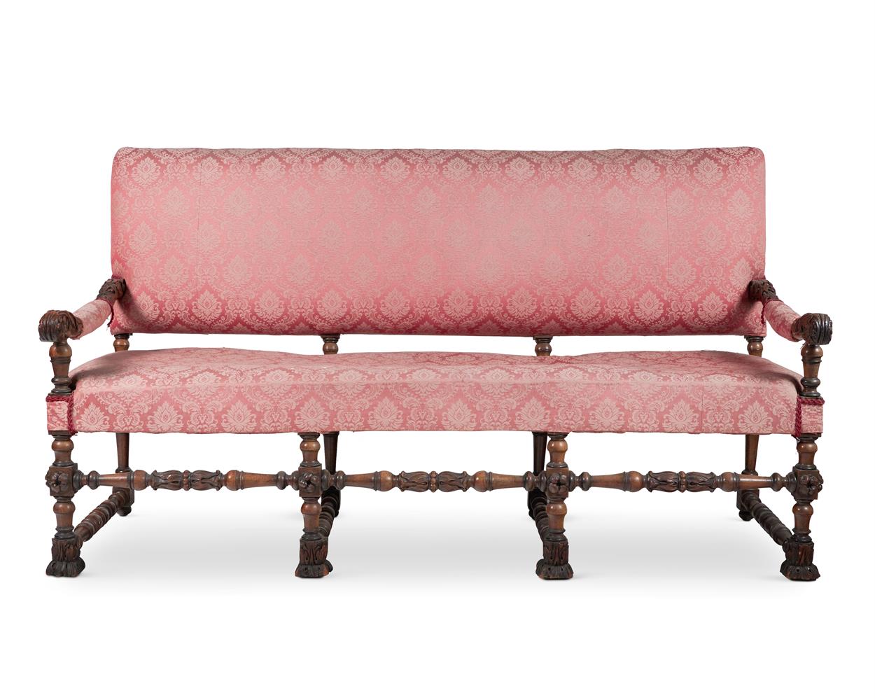 AN OAK SOFA IN ITALIAN TASTE, 19TH CENTURY