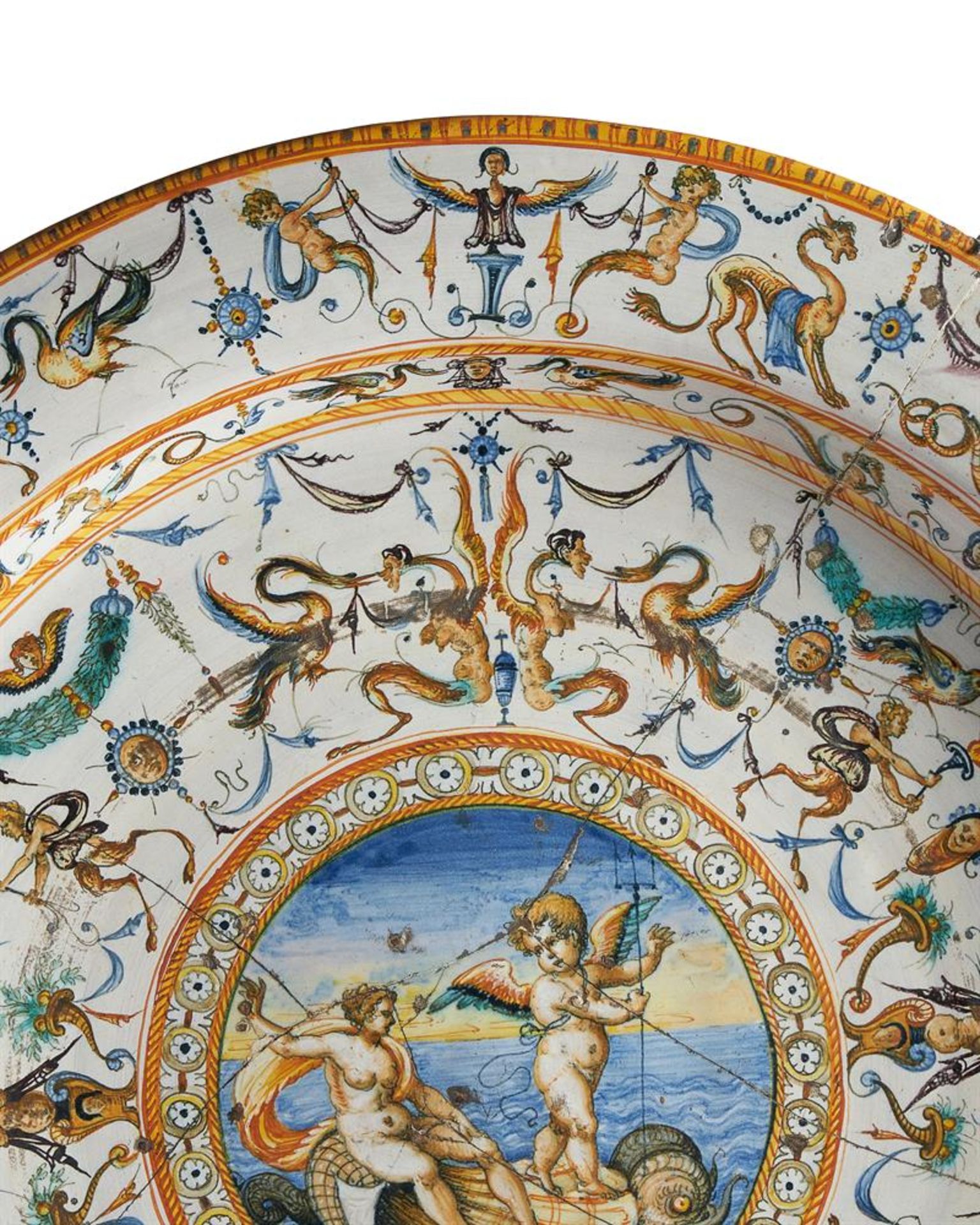 A MAIOLICA CHARGER, LATE 16TH CENTURY/EARLY 17TH CENTURY - Image 3 of 9