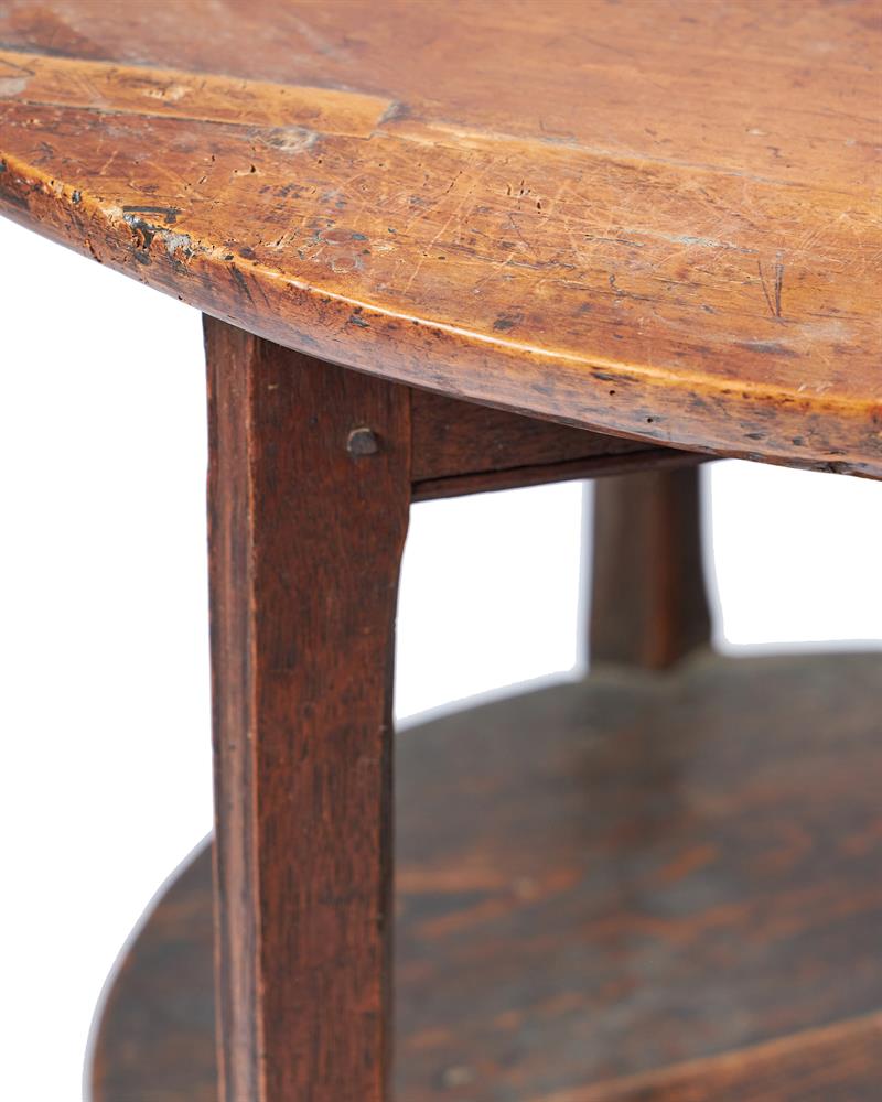 A FRUITWOOD AND OAK CRICKET TABLE, 19TH CENTURY - Image 3 of 3