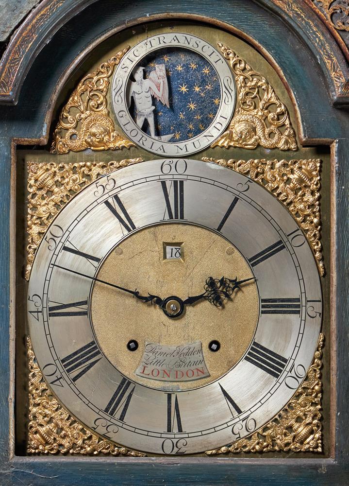 A BLACK AND GILT LACQUERED LONGCASE CLOCK - Image 3 of 5