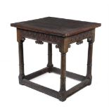 AN OAK SIDE TABLE, FIRST HALF 17TH CENTURY