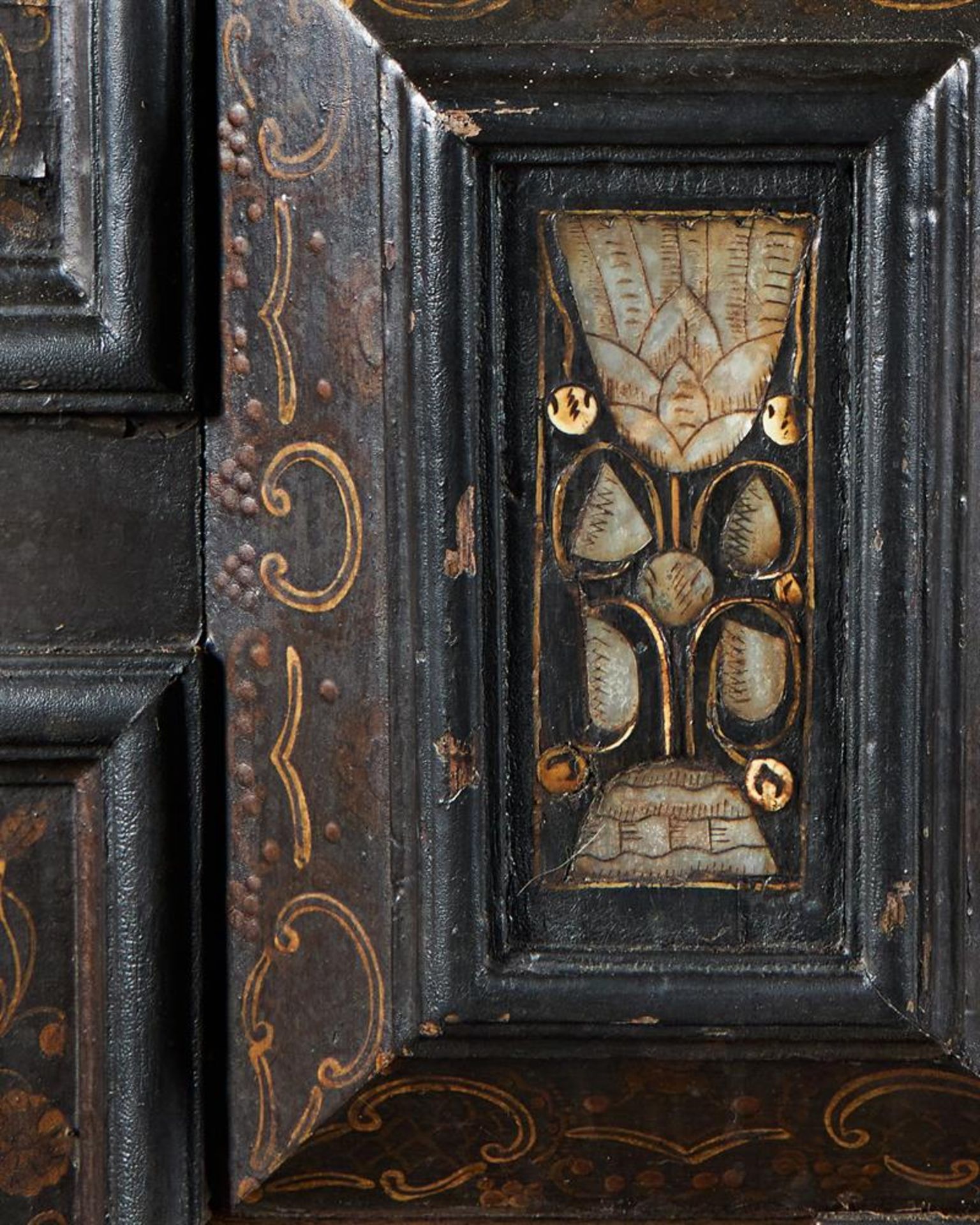 Y A CHARLES II PAINTED OAK, MOTHER OF PEAR AND BONE INLAID ENCLOSED CHEST OF DRAWERS, CIRCA 1660 - Image 14 of 17