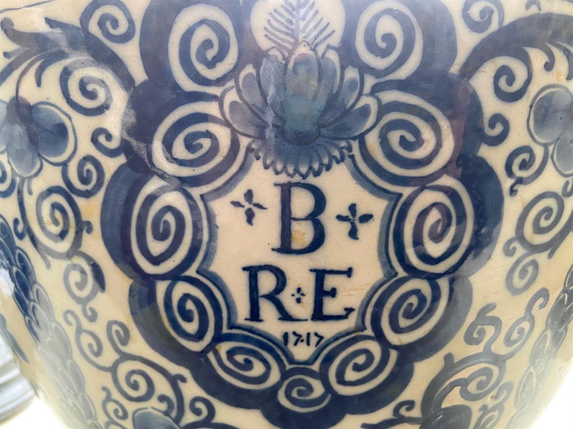 A BRISTOL DELFT BLUE AND WHITE DATED COMMEMORATIVE PUNCH BOWLDATED 1717Painted with panels of flow - Image 3 of 3