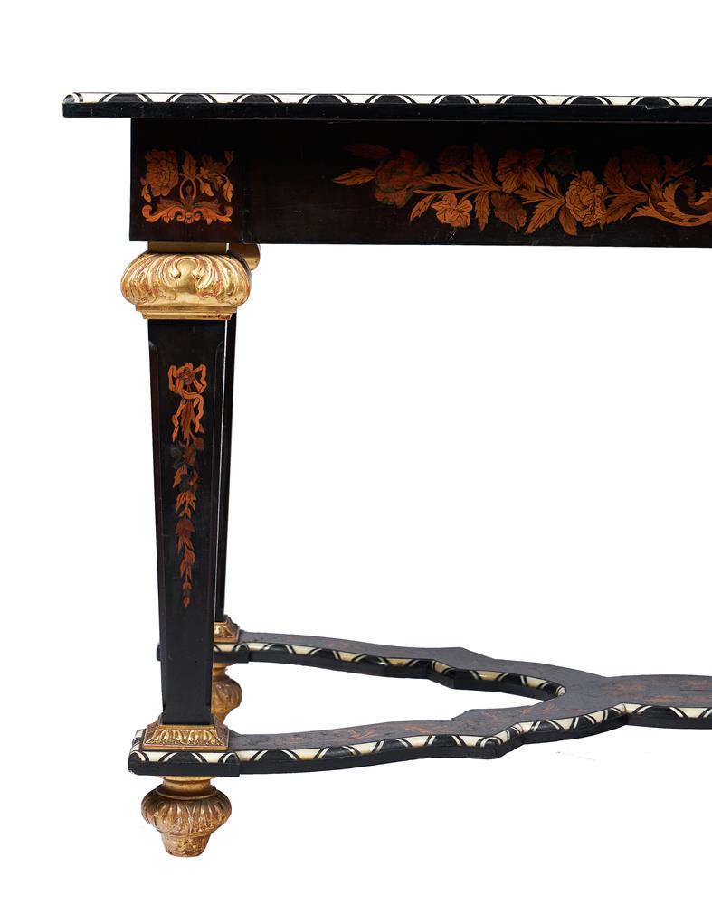 A DUTCH EBONISED, MARQUETRY AND BONE INLAID CENTRE TABLE, FIRST HALF 19TH CENTURY - Bild 2 aus 8