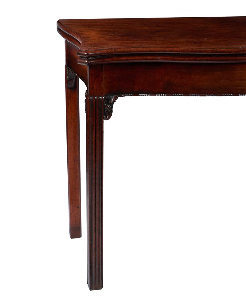 A GEORGE III MAHOGANY CARD TABLE, CIRCA 1780 - Image 4 of 7