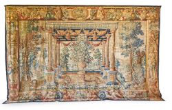 A FINE LARGE FLEMISH PORTICO TAPESTRY BRUSSELS WORKSHOP OF JAN RAET, EARLY 17TH CENTURY