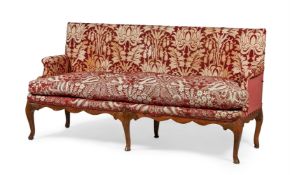 A WALNUT AND UPHOLSTERED SOFA IN QUEEN ANNE STYLE,19TH OR EARLY 20TH CENTURY