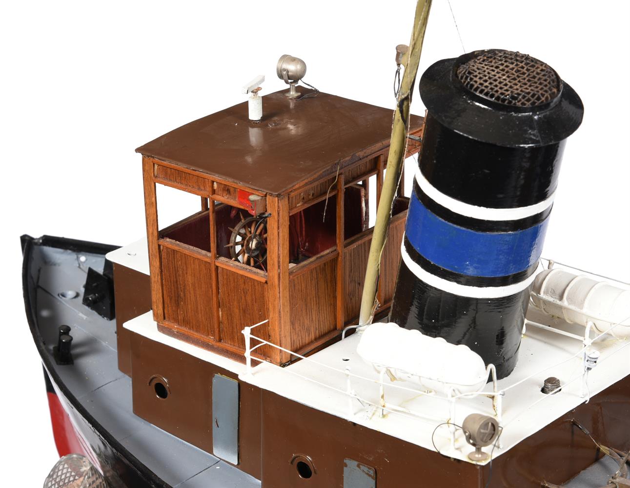 A large scale model of the steam tug boat 'Freddie' - Image 2 of 2