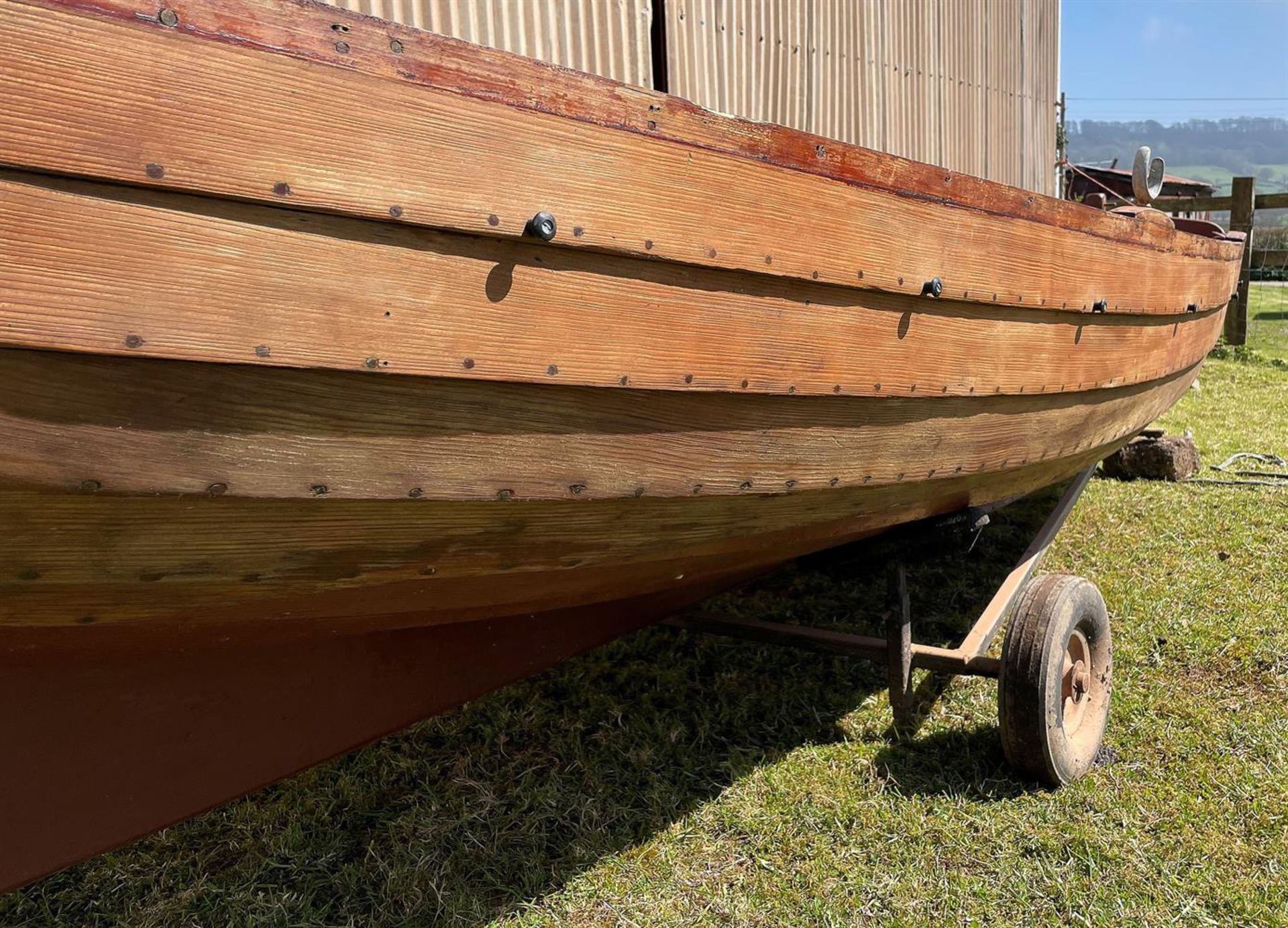 A quality built full size rowing/ sailing boat - Image 10 of 11