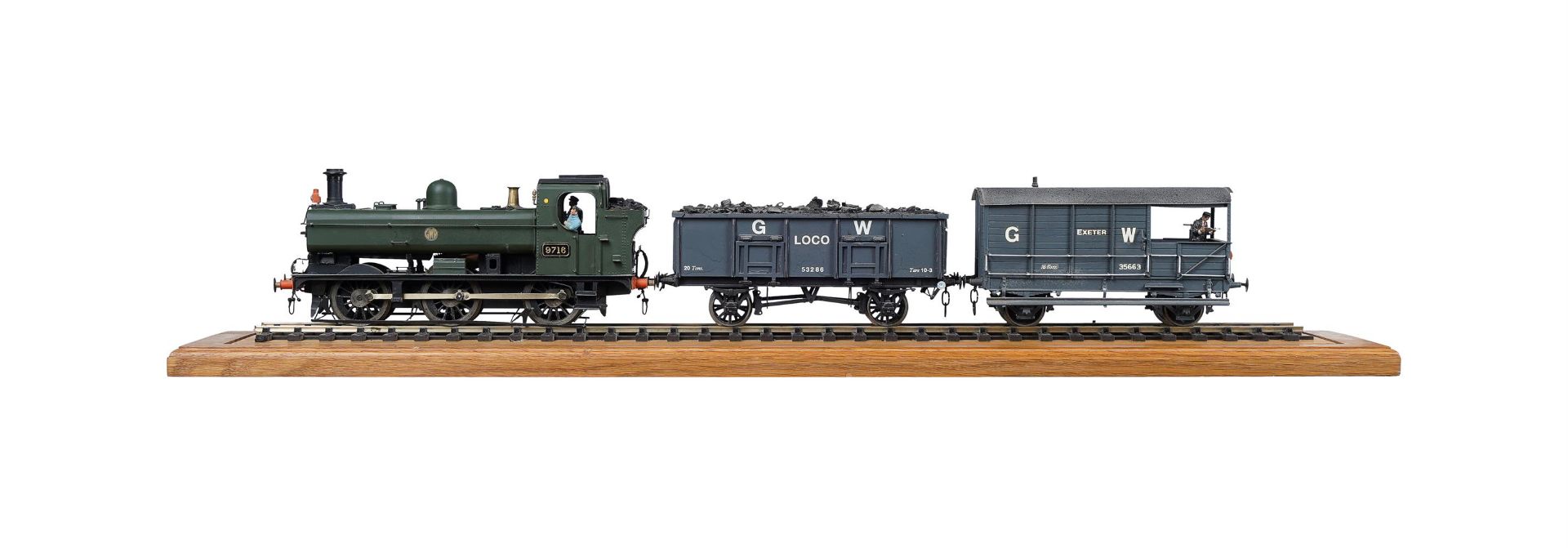 A gauge 1 model of a Great Western Railway 0-6-0 pannier tank locomotive No 9716 - Image 2 of 4