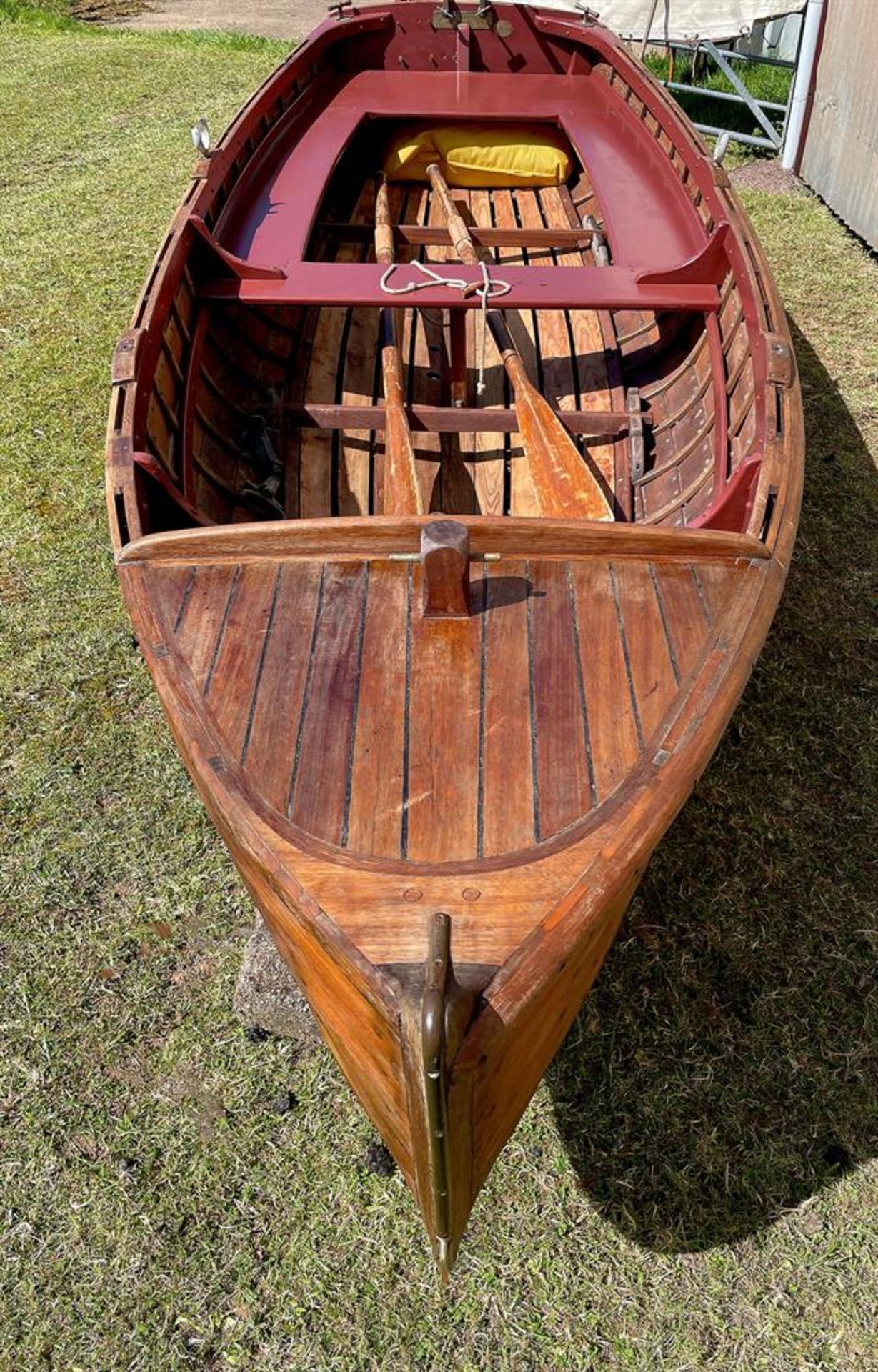 A quality built full size rowing/ sailing boat - Image 4 of 11