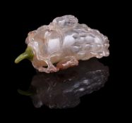 A good Chinese hair-crystal 'Buddha's Hand' Finger Citrus snuff bottle