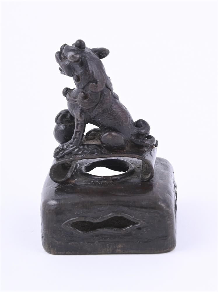 A Chinese bronze seal - Image 4 of 4