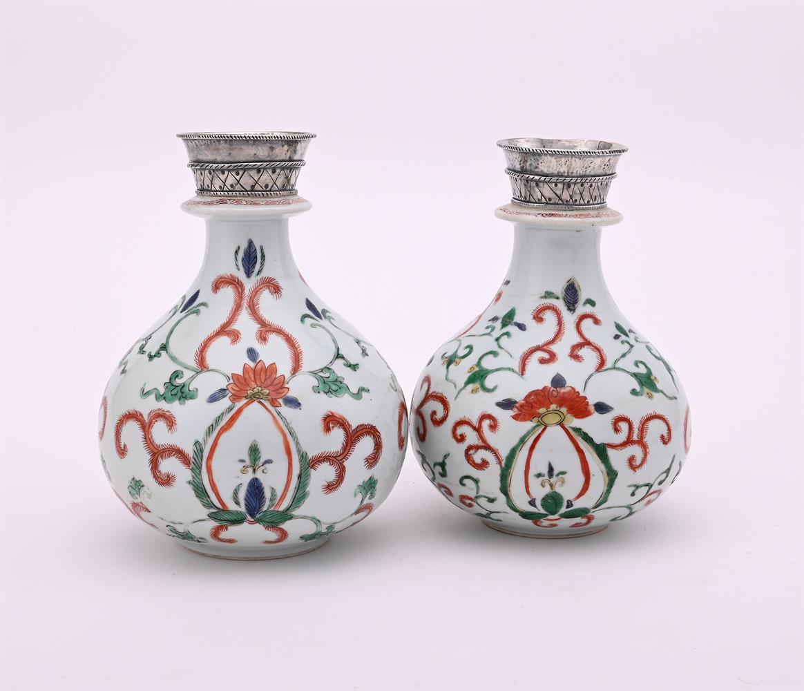 A pair of Chinese famille verte vases for the Islamic market - Image 2 of 2