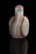 A banded agate snuff bottle