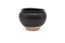 An attractive Henan vase