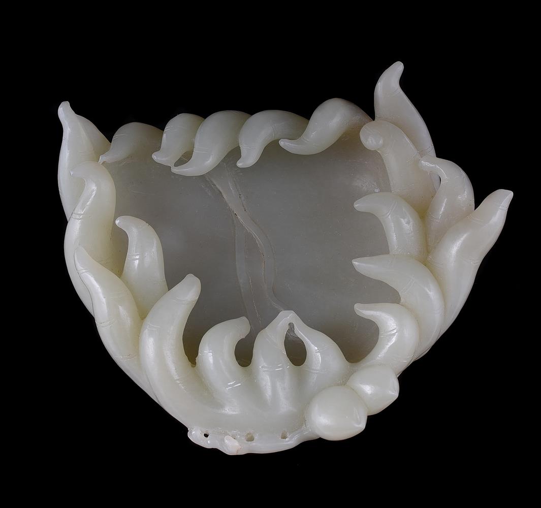 A Chinese pale celadon 'Finger Citrus' water pot - Bild 3 aus 4