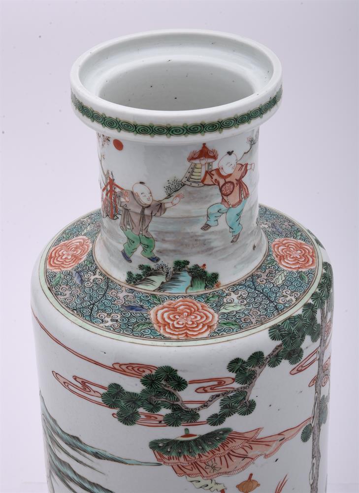 A large Chinese famille verte vase - Image 5 of 6