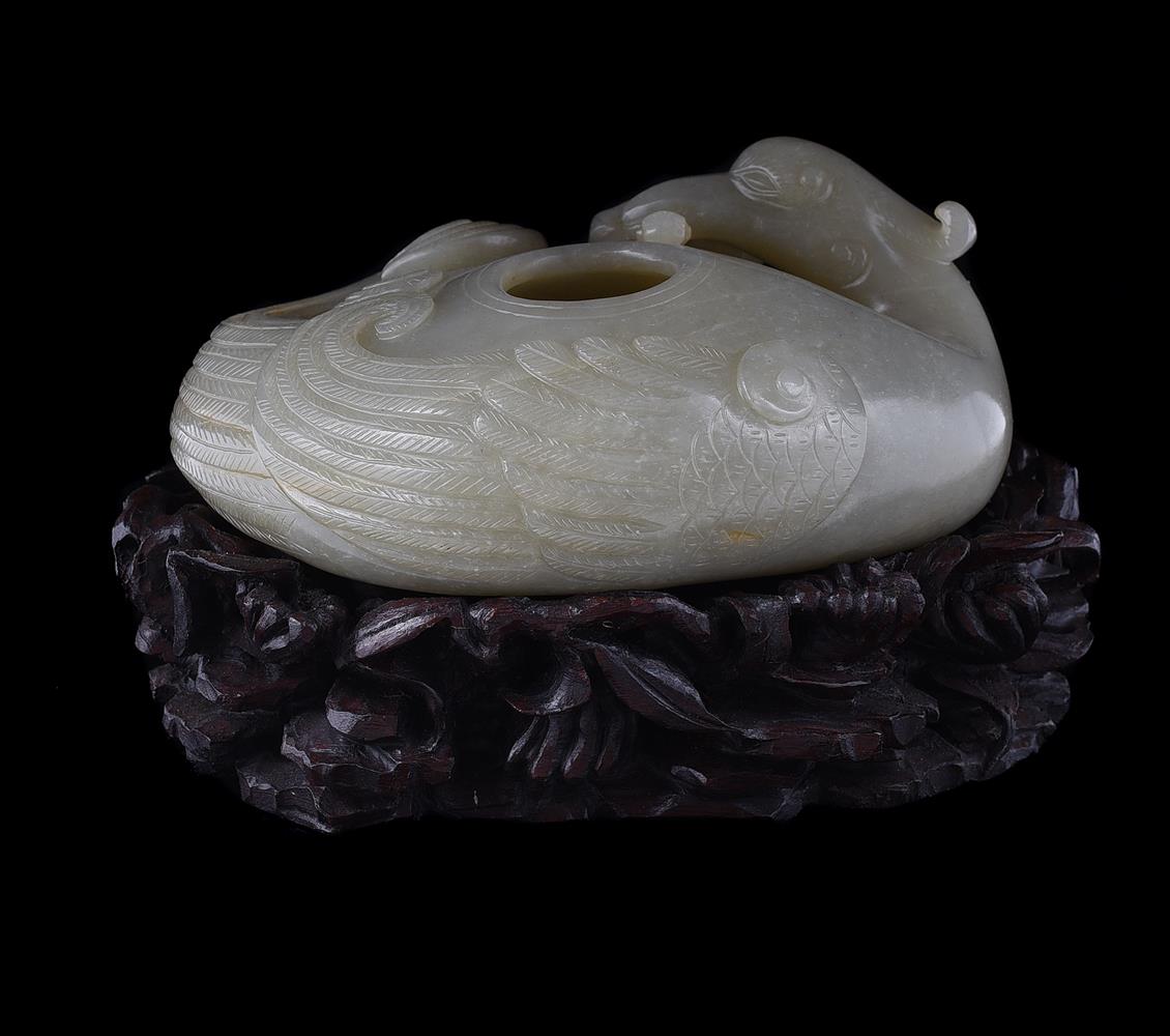 A Chinese celadon jade 'Phoenix' water pot - Image 3 of 5