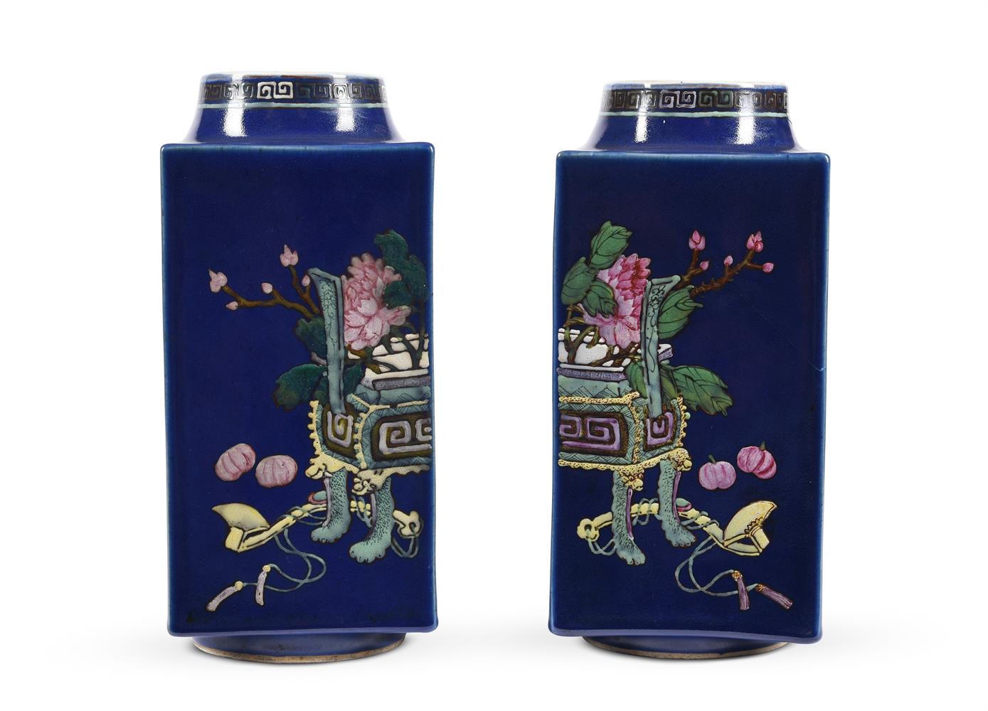 A pair of Chinese famille rose square cong vases - Image 2 of 6