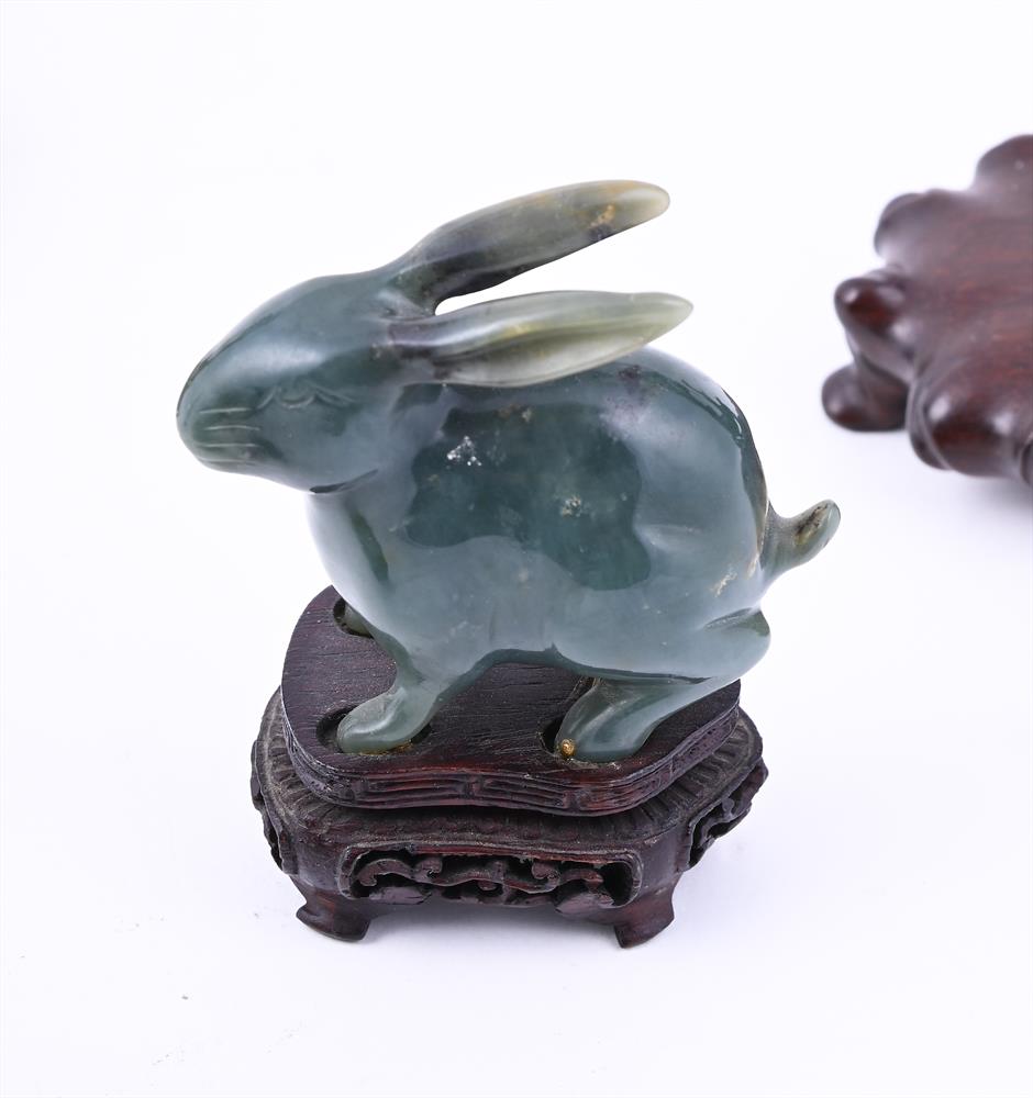 A group of nine Chinese jade and hardstone carvings - Image 12 of 12