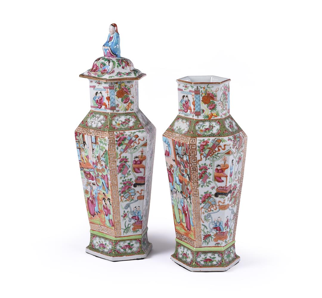 A pair of Chinese Canton export famille rose hexagonal vases and covers - Image 2 of 4