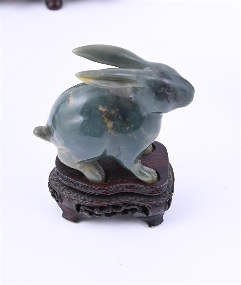A group of nine Chinese jade and hardstone carvings - Image 11 of 12