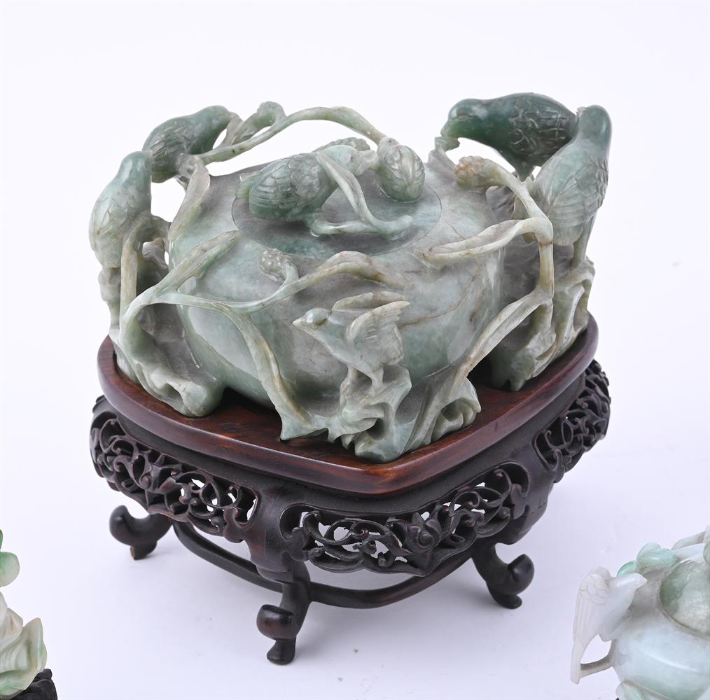 A group of nine Chinese jade and hardstone carvings - Image 7 of 12