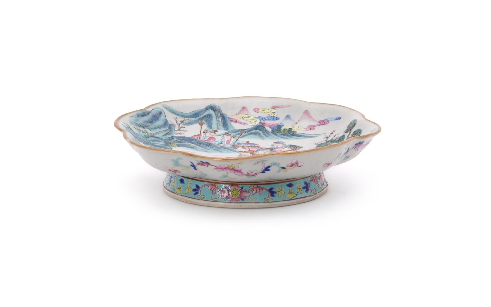 A Chinese Famille Rose lobed footed dish - Image 2 of 4