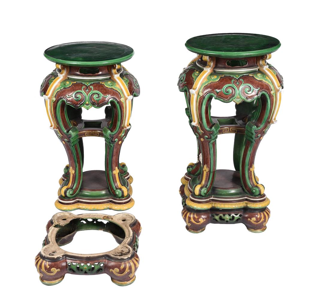 A PAIR OF MINTON MAJOLICA CHINOISERIE PEDESTALS ON STANDS - Image 2 of 4