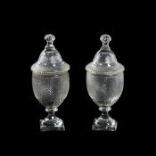 A PAIR OF CUT GLASS PEDESTAL BONBONNIÈRES AND COVERS IN REGENCY TASTE, EARLY 20TH CENTURY
