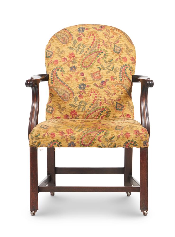 A MAHOGANY AND UPHOLSTERED ARMCHAIR - Image 2 of 3