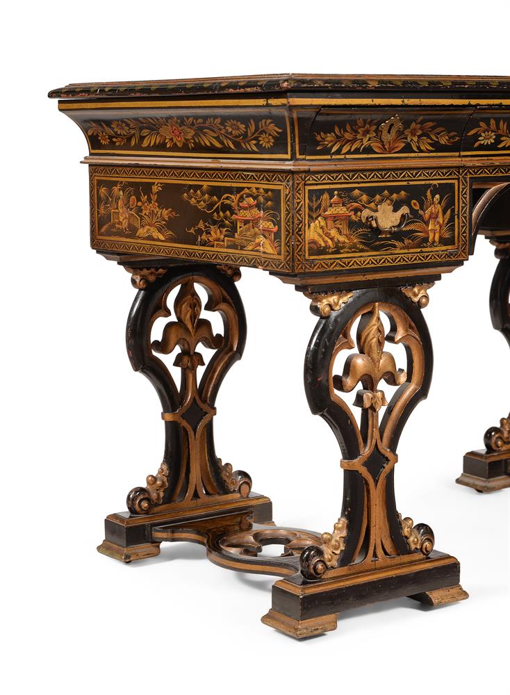 A BLACK AND GILT PAINTED CHINOISERIE WRITING DESK - Image 3 of 4