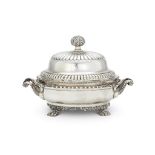 AN INDIAN COLONIAL SILVER TUREEN, LINER AND COVER