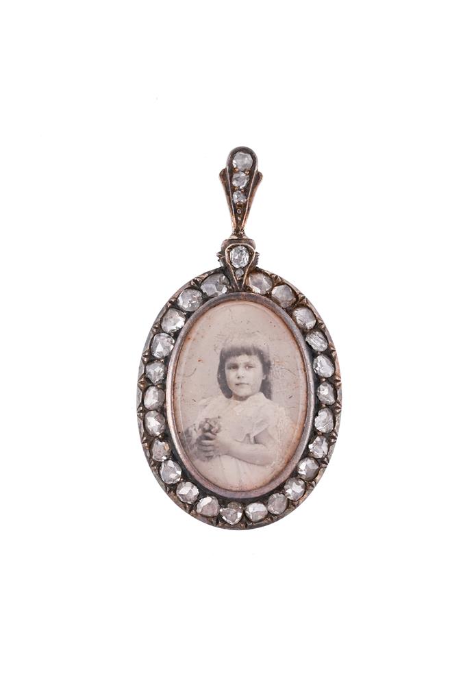 A 19TH CENTURY DIAMOND AND TOURMALINE LOCKET PENDANT - Image 2 of 2