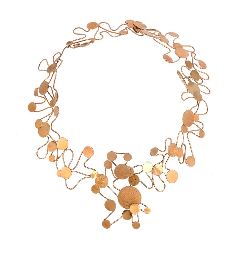 INGEBORG BRATMAN, A MODERNIST GOLD COLLAR NECKLACE, LONDON 1968
