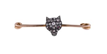A LATE VICTORIAN ROSE CUT DIAMOND FOX HEAD STOCK PIN, CIRCA 1900