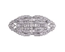 A MID 20TH CENTURY DIAMOND DOUBLE CLIP BROOCH