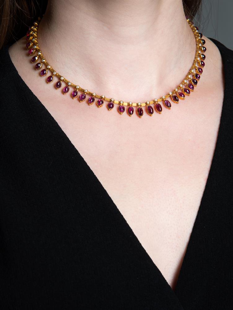 CARLO & ARTHUR GIULIANO, A GOLD, RUBY AND SEED PEARL NECKLACE CIRCA 1900 - Image 4 of 4