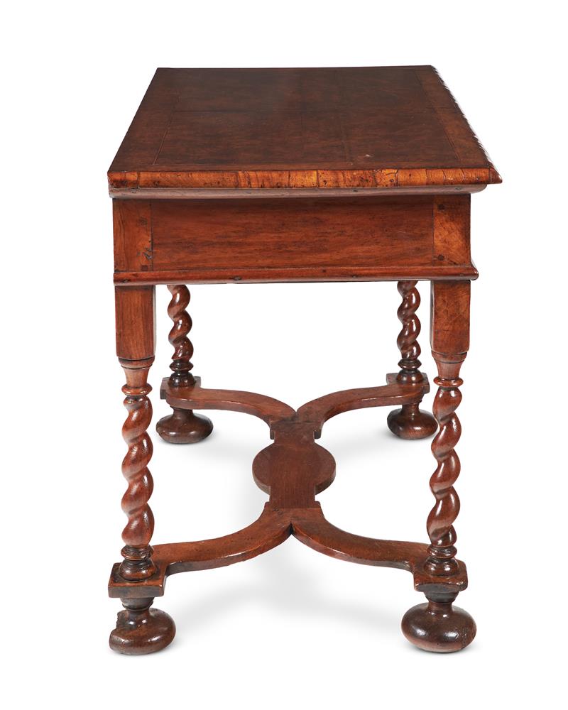 A WALNUT AND BURR WALNUT SIDE TABLE, CIRCA 1690 AND LATER - Image 3 of 3