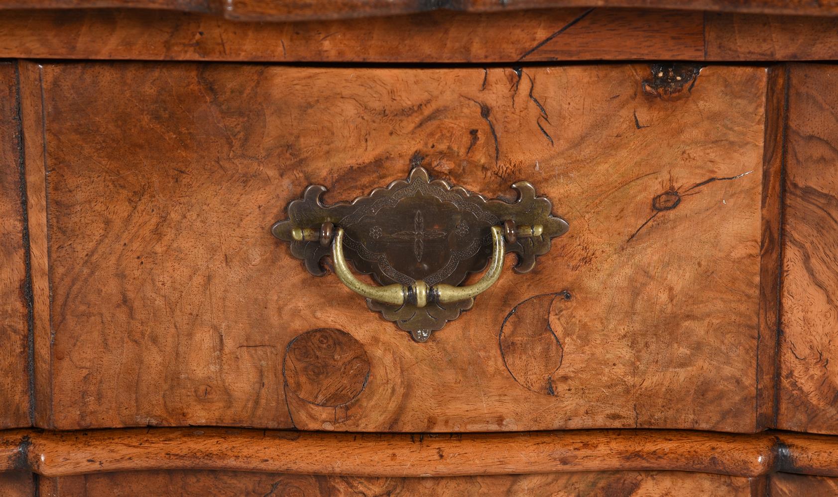 A DUTCH WALNUT AND BURR WALNUT COMMODE, LATE 18TH CENTURY - Image 4 of 6