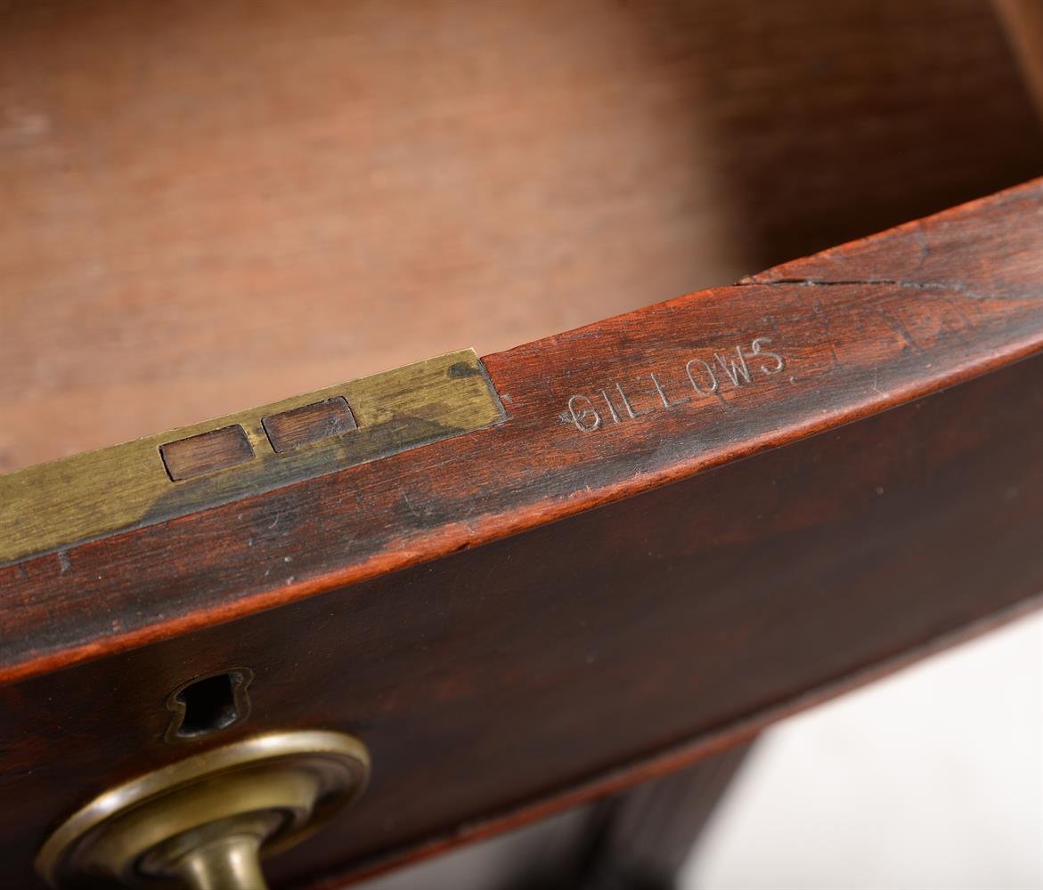 A REGENCY MAHOGANY CHEST OF DRAWERS, IN THE MANNER OF GILLOWS, CIRCA 1815 - Image 4 of 5