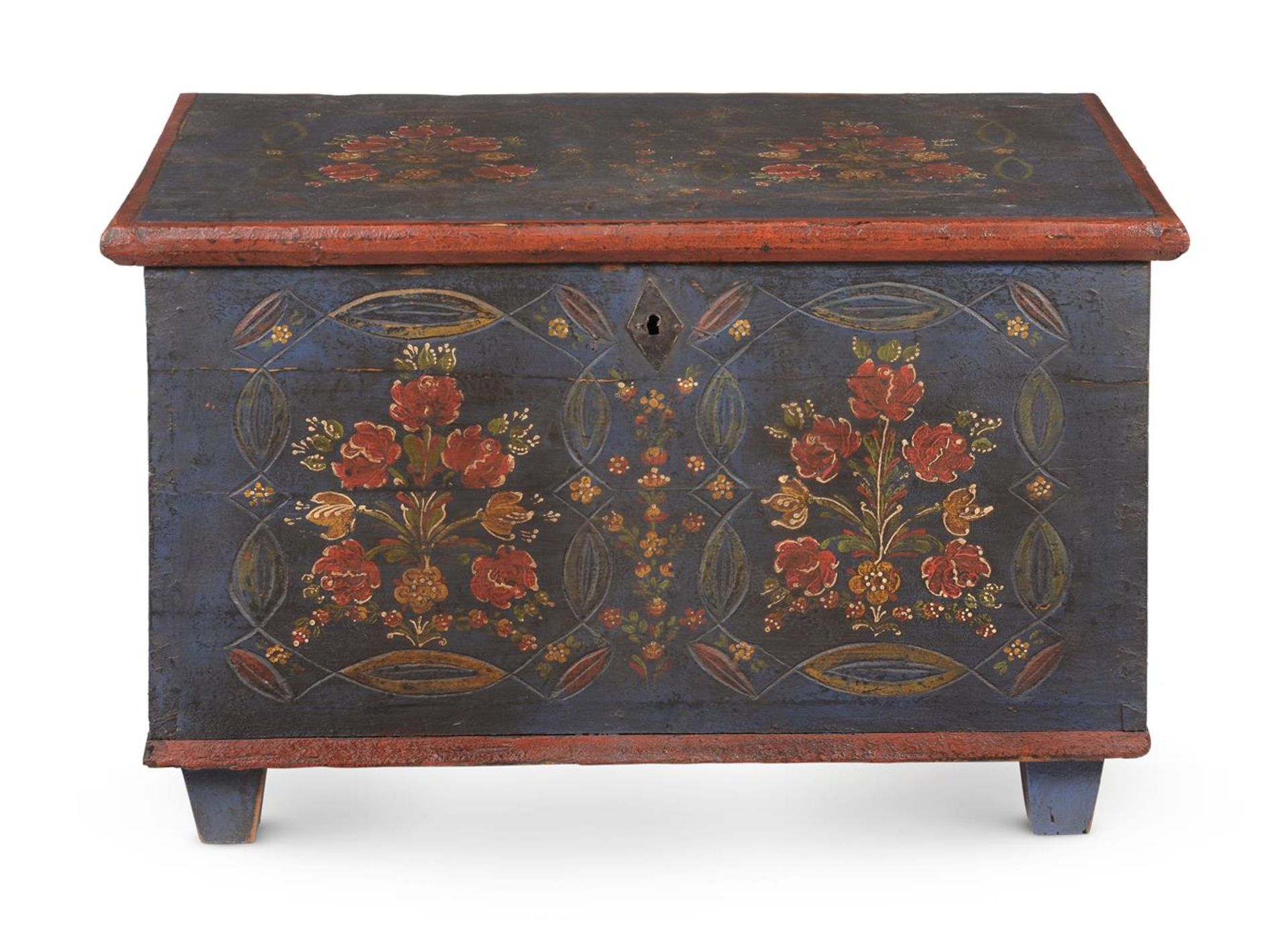A POLYCHROME PAINTED CHEST, POSSIBLY SWISS OR SCANDINAVIAN, FIRST HALF 19TH CENTURY - Bild 3 aus 5