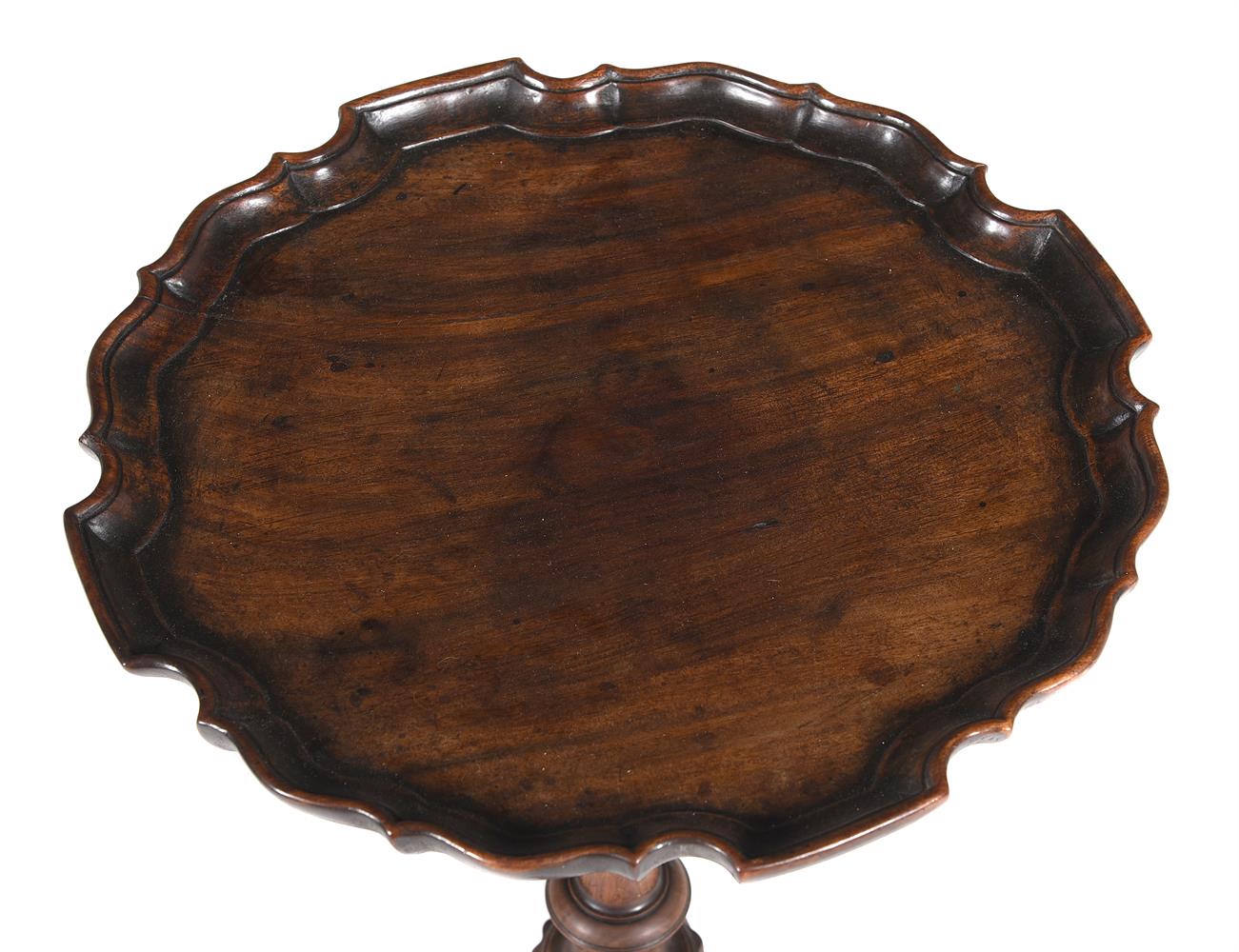 A GEORGE II MAHOGANY WINE TABLE OR CANDLESTAND, CIRCA 1750 - Image 4 of 4